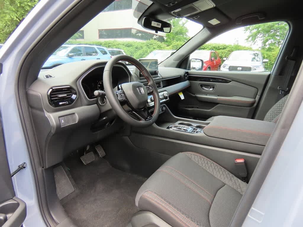 New 2025 Honda Pilot Sport SUV