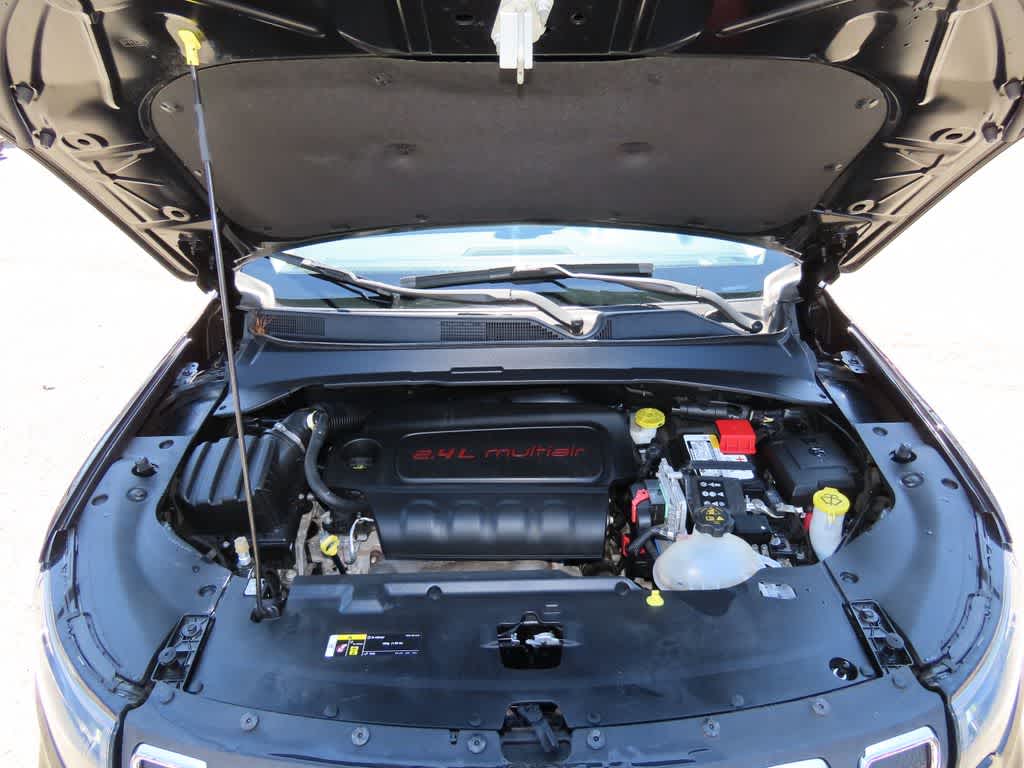 Thumbnail: 2022 Jeep Compass - 11