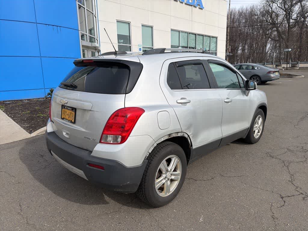 Thumbnail: 2016 Chevrolet Trax - 20