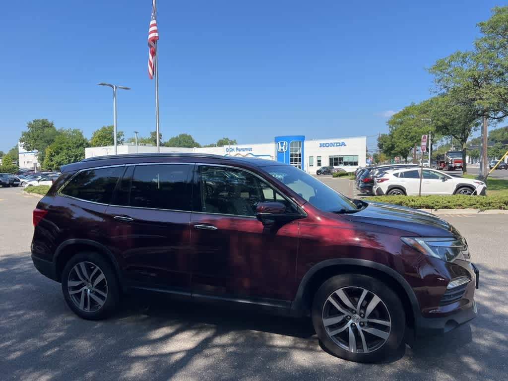 Thumbnail: 2016 Honda Pilot - 3
