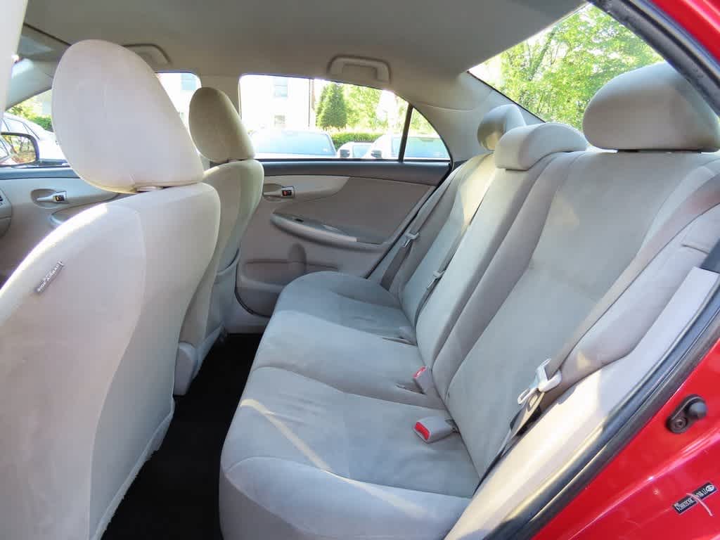 2011 Toyota Corolla LE 12
