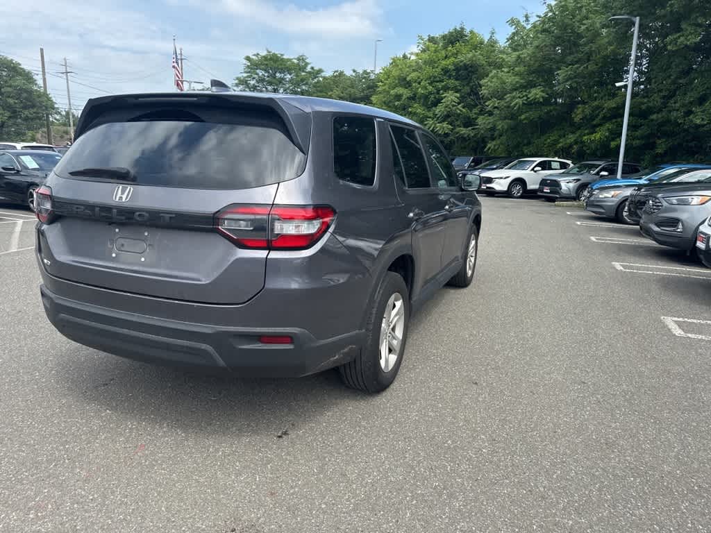 2024 Honda Pilot LX 23