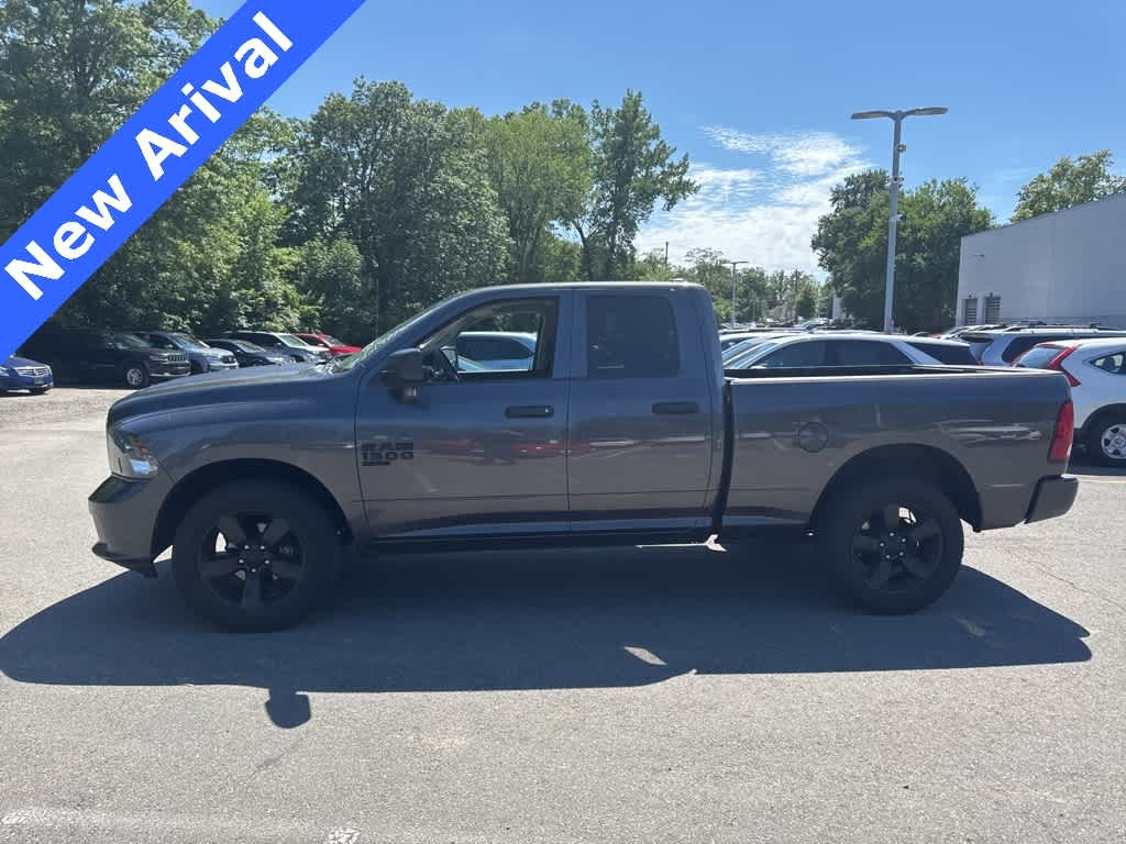 Thumbnail: 2019 RAM 1500 Classic - 1