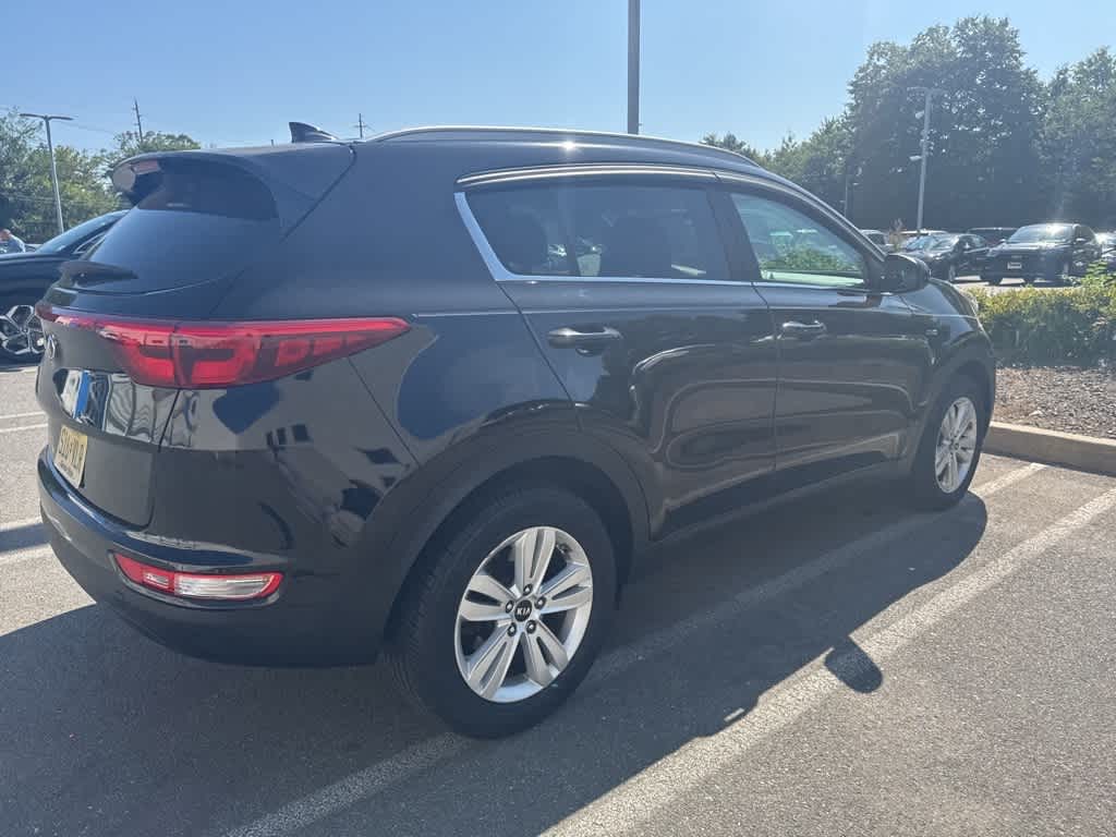 Thumbnail: 2017 Kia Sportage - 7