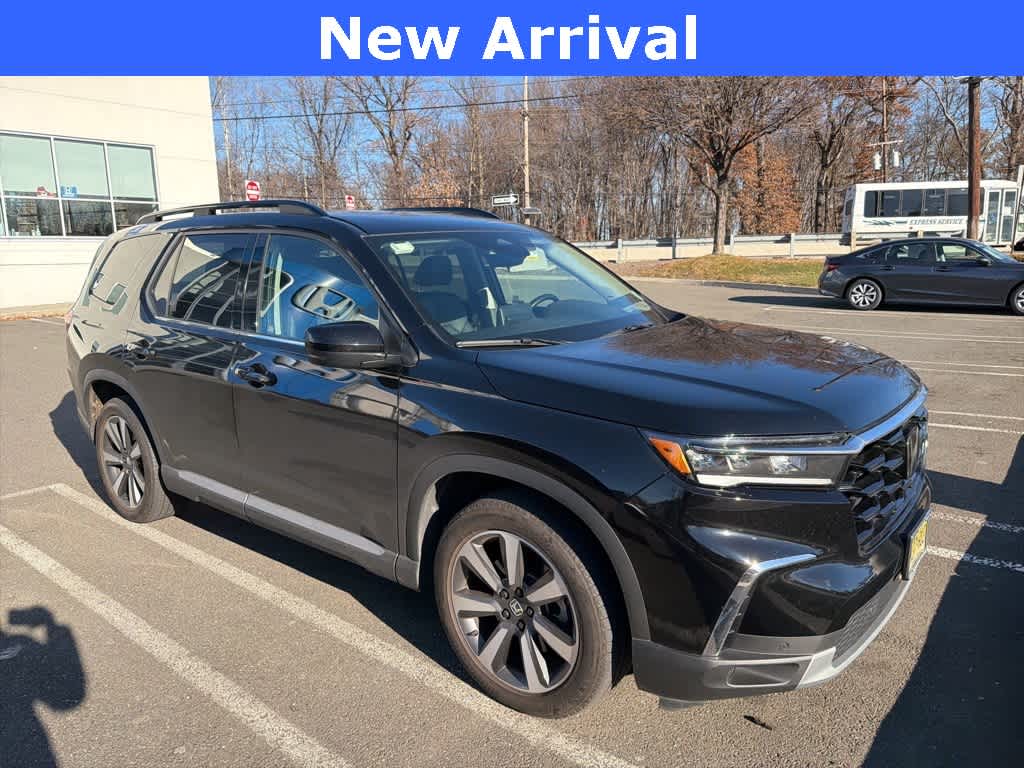 Thumbnail: 2023 Honda Pilot - 1