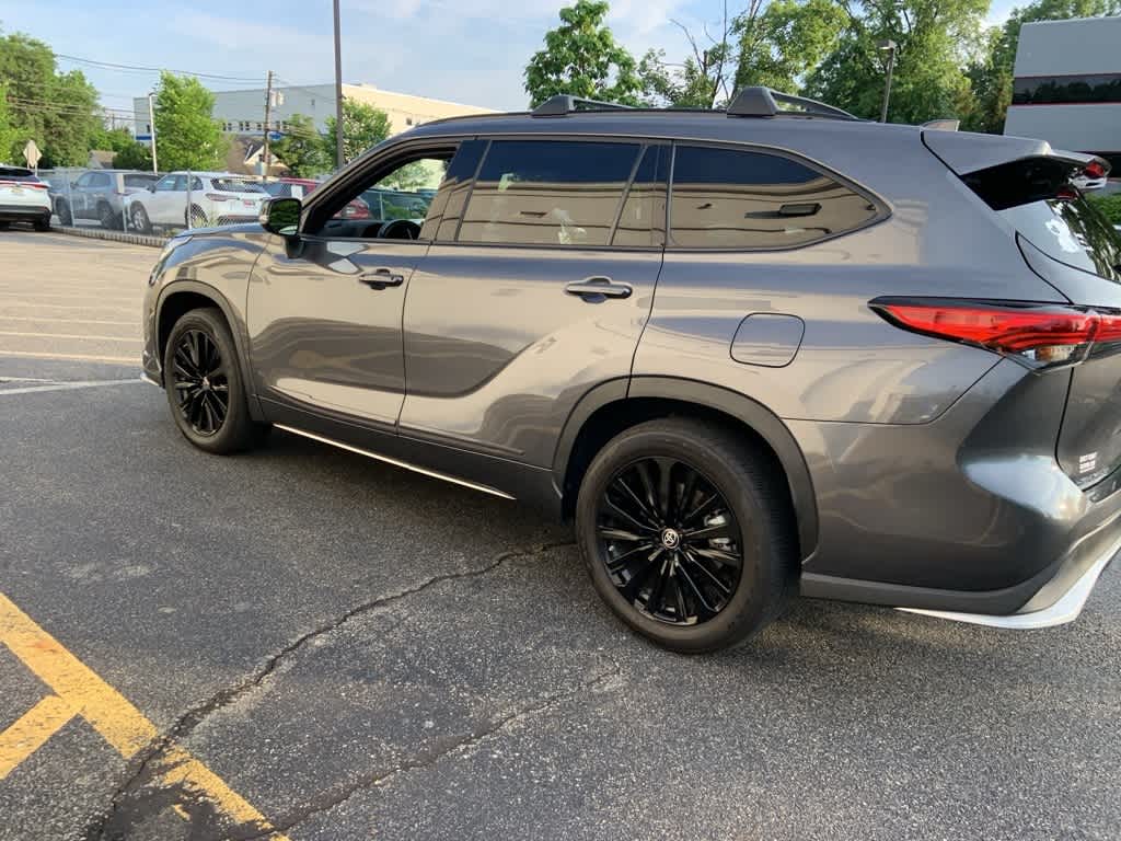 2023 Toyota Highlander XSE 18