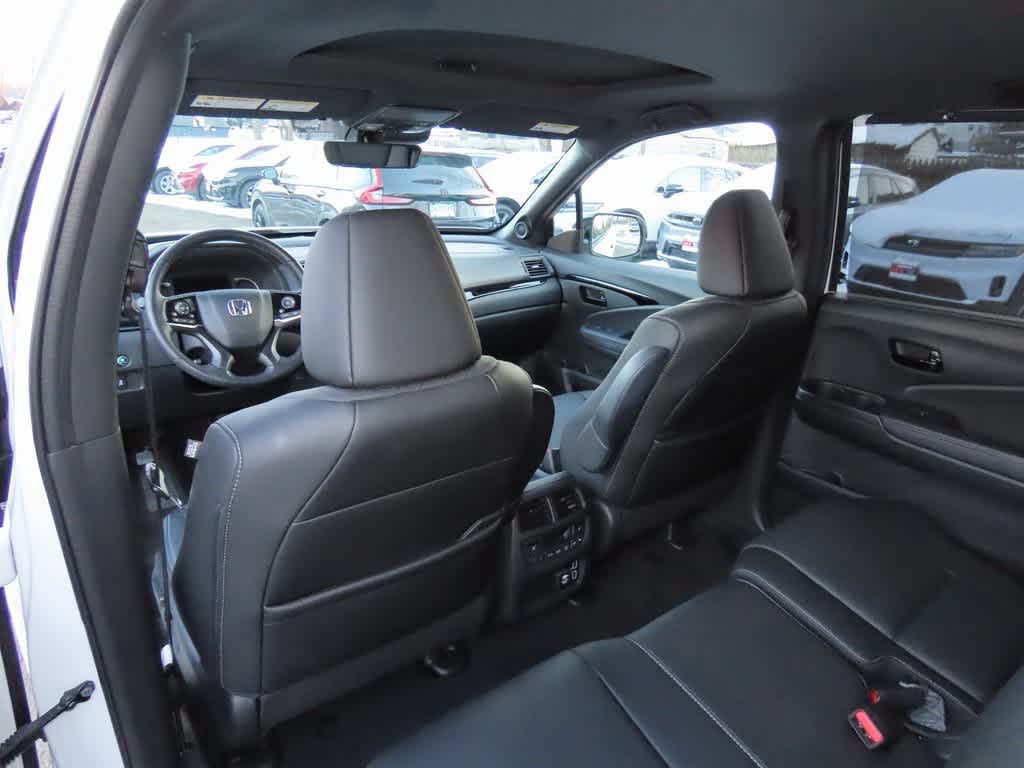 Thumbnail: 2023 Honda Passport - 14