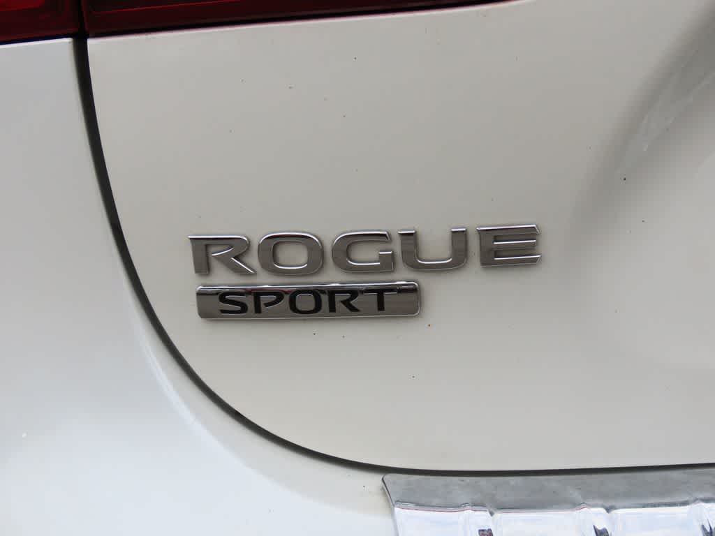 Thumbnail: 2020 Nissan Rogue Sport - 7