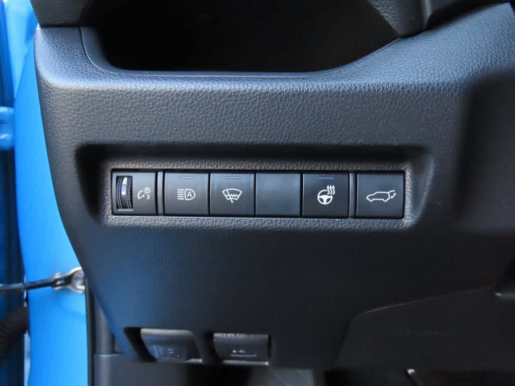 Thumbnail: 2019 Toyota RAV4 - 24