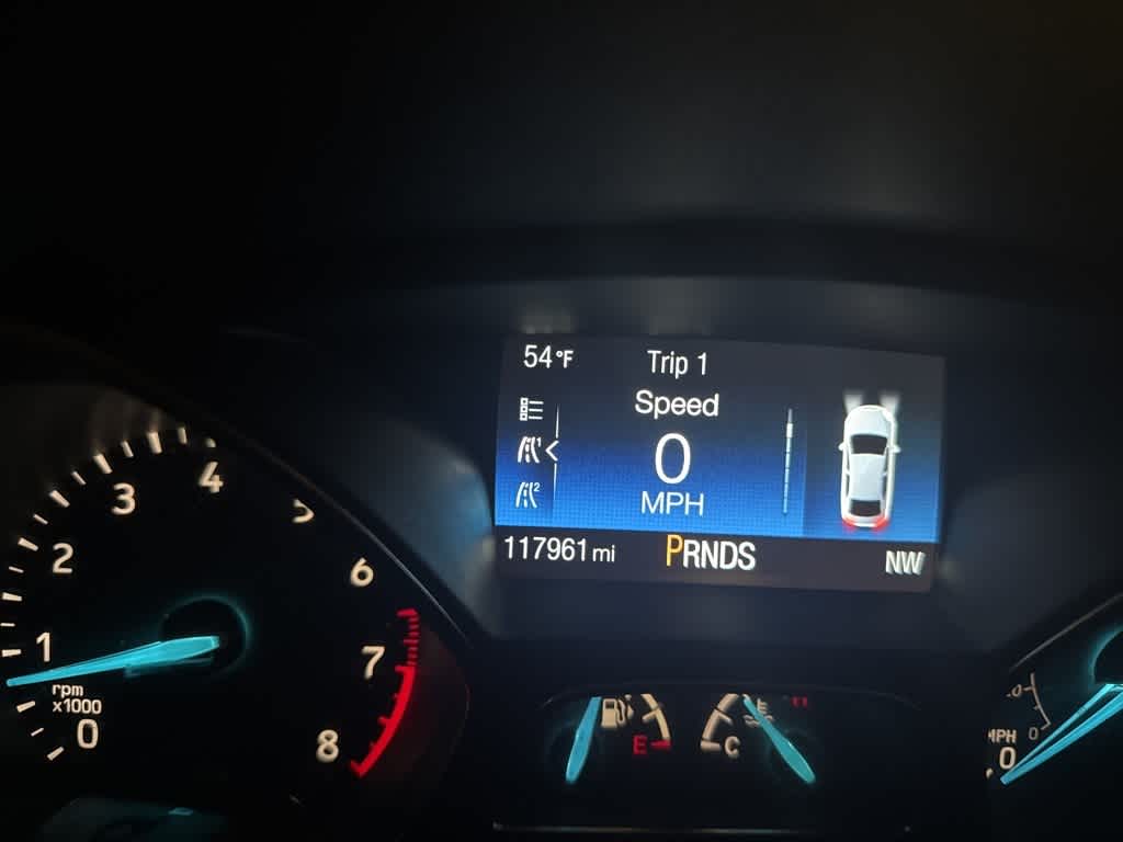 Thumbnail: 2015 Ford Focus - 6