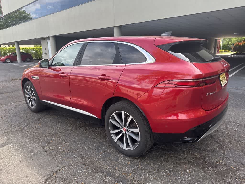 Thumbnail: 2021 Jaguar F-Pace - 19