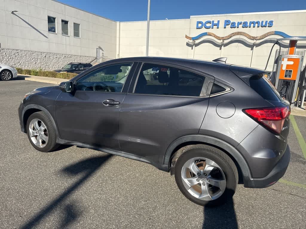 Thumbnail: 2016 Honda HR-V - 10