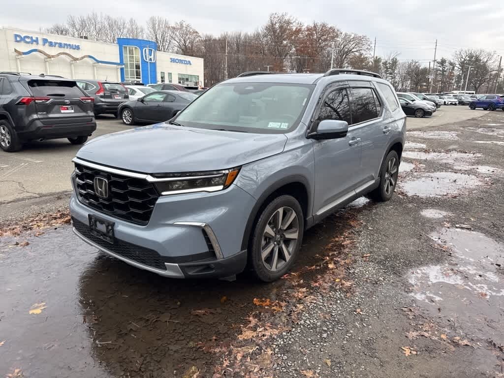 Certified 2025 Honda Pilot Touring SUV