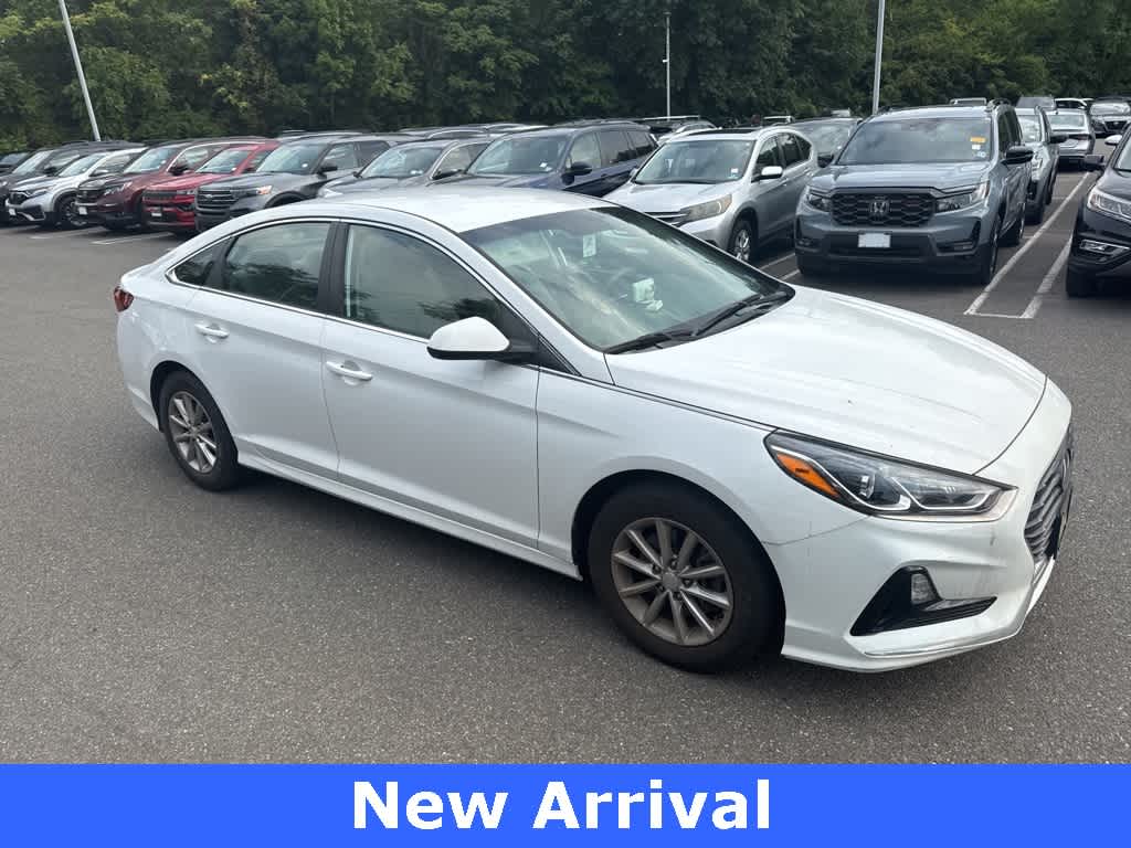 Thumbnail: 2019 Hyundai Sonata - 1