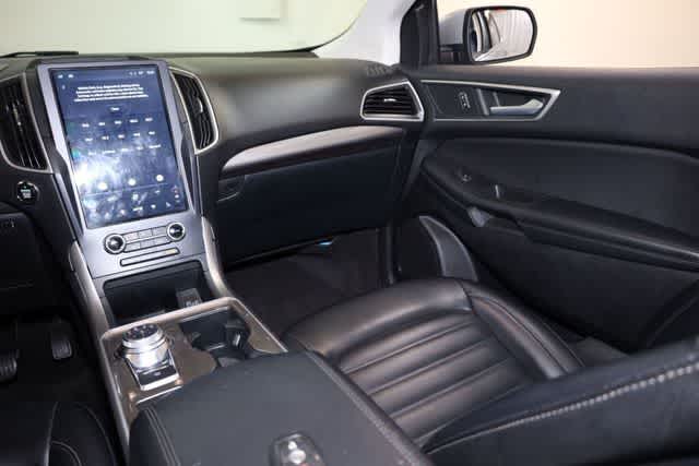 Thumbnail: 2024 Ford Edge - 17