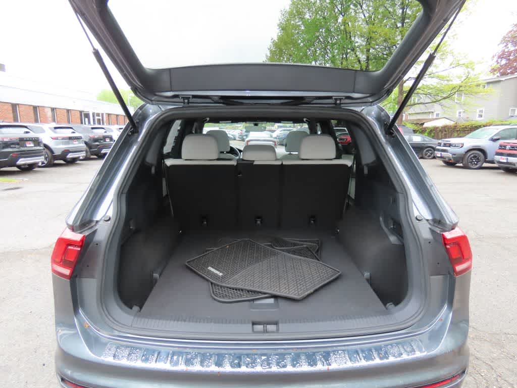 Thumbnail: 2021 Volkswagen Tiguan - 12