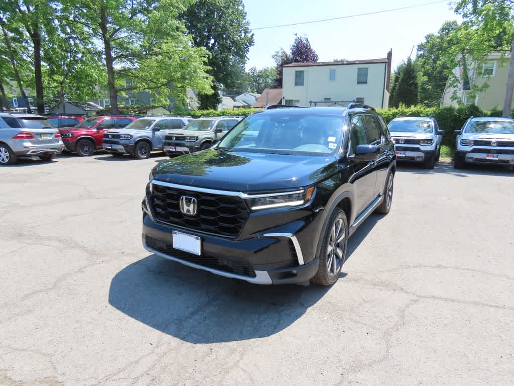 Thumbnail: 2023 Honda Pilot - 1