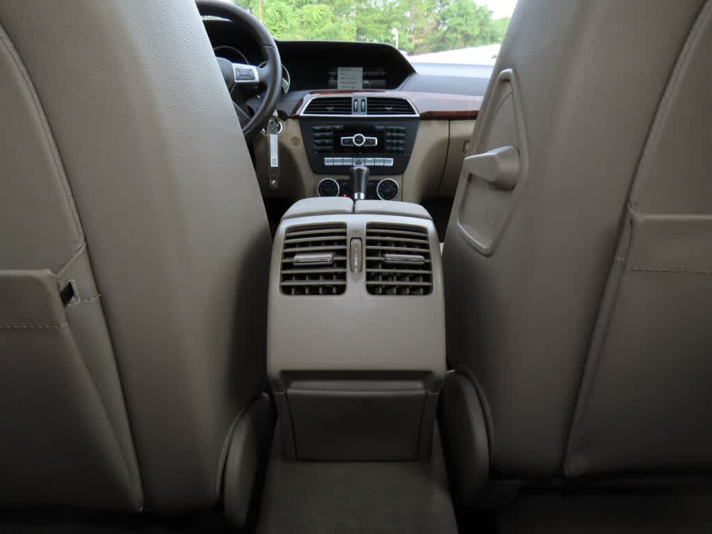 Thumbnail: 2014 Mercedes-Benz C-Class - 24