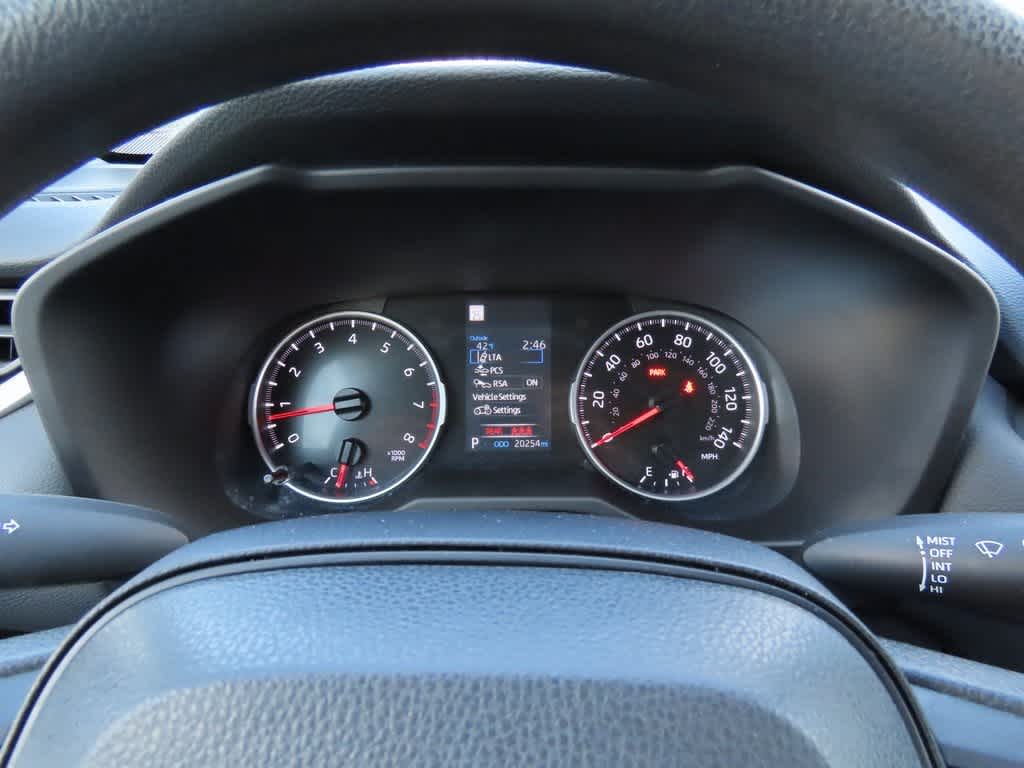 Thumbnail: 2022 Toyota RAV4 - 23