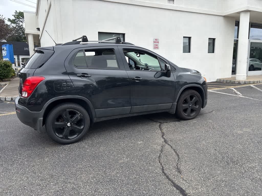 Thumbnail: 2016 Chevrolet Trax - 8