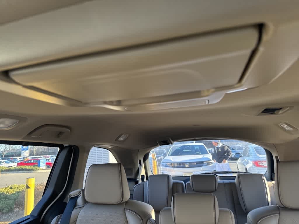 Thumbnail: 2023 Honda Odyssey - 13