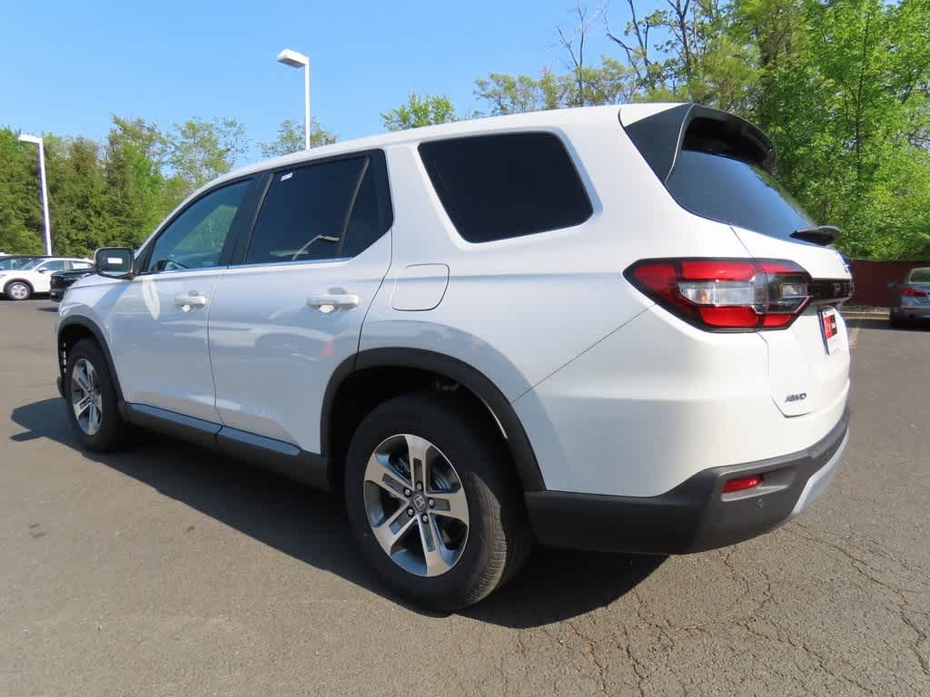 2025 Honda Pilot EX-L 4