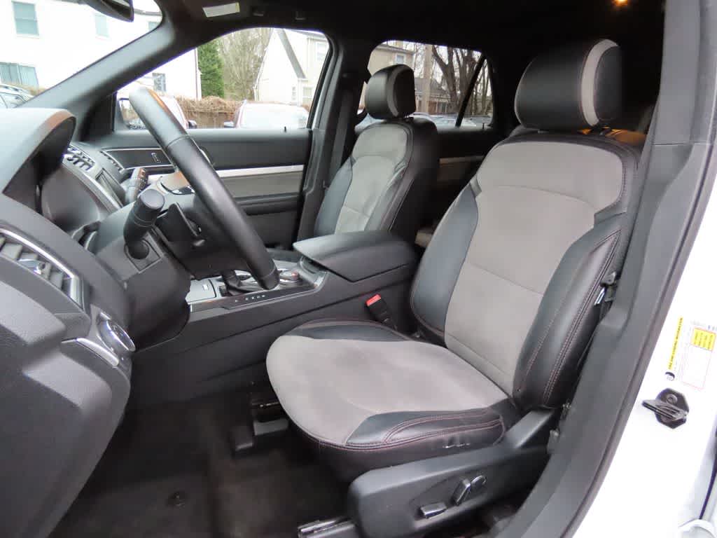 Thumbnail: 2017 Ford Explorer - 11