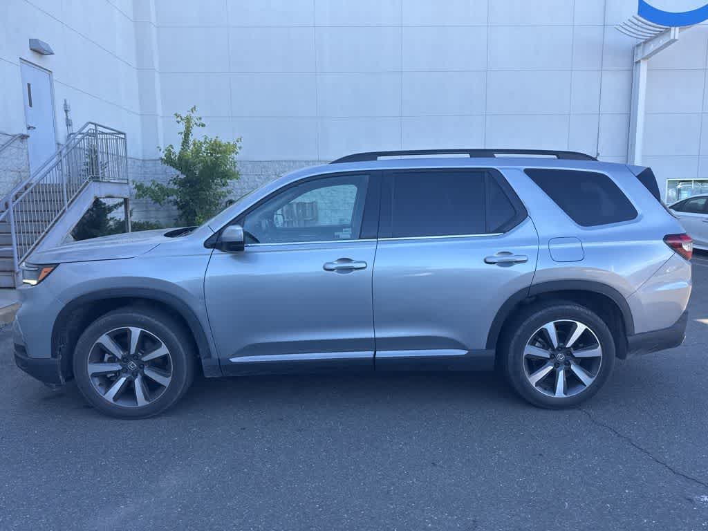2024 Honda Pilot Touring AWD's photo