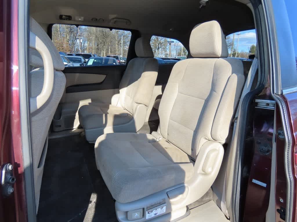 Thumbnail: 2012 Honda Odyssey - 13