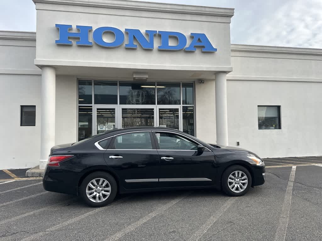 Thumbnail: 2015 Nissan Altima - 7