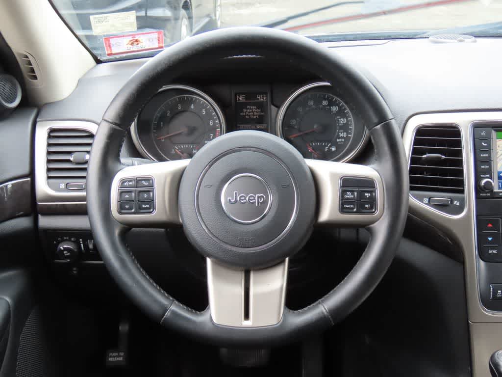 Thumbnail: 2011 Jeep Grand Cherokee - 19