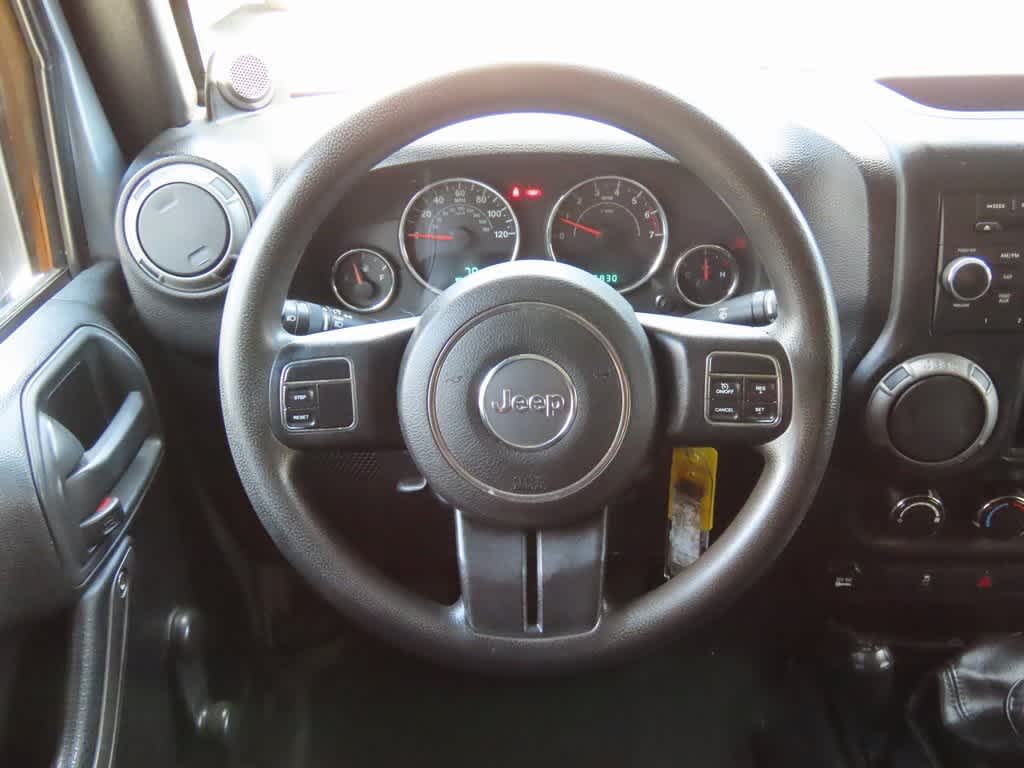 Thumbnail: 2014 Jeep Wrangler - 17