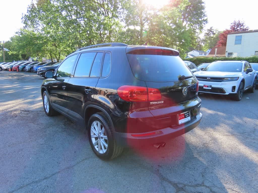 Thumbnail: 2015 Volkswagen Tiguan - 4
