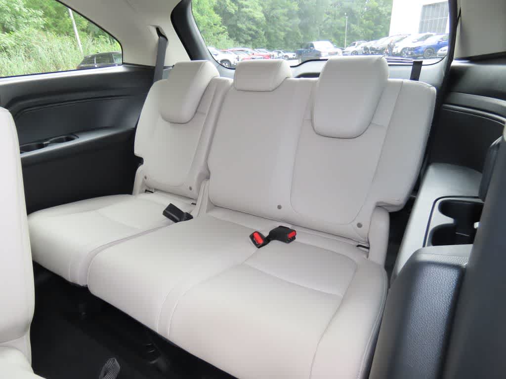 Thumbnail: 2026 Honda Odyssey - 14