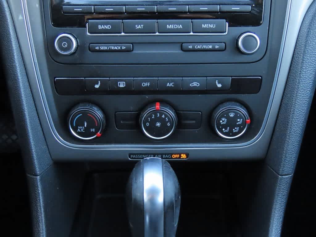 Thumbnail: 2014 Volkswagen Passat - 20