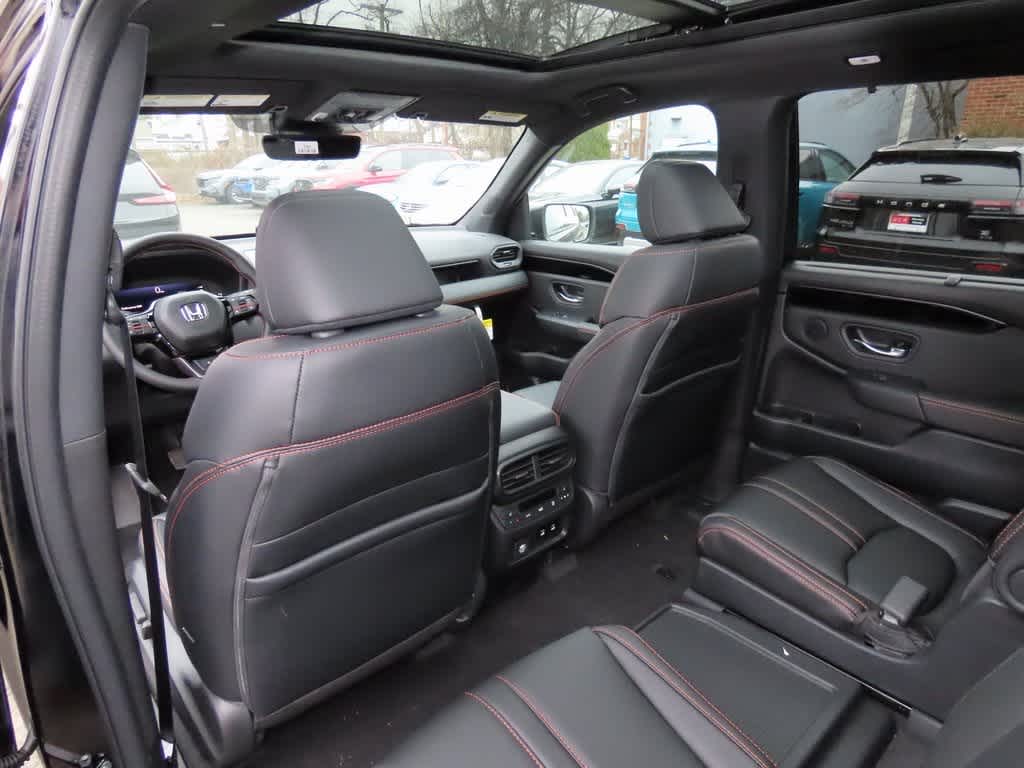 Thumbnail: 2026 Honda Pilot - 17