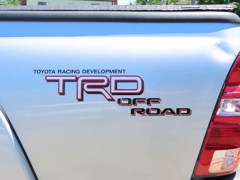 2006 Toyota Tacoma Base 9