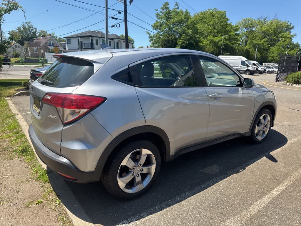 Thumbnail: 2021 Honda HR-V - 8