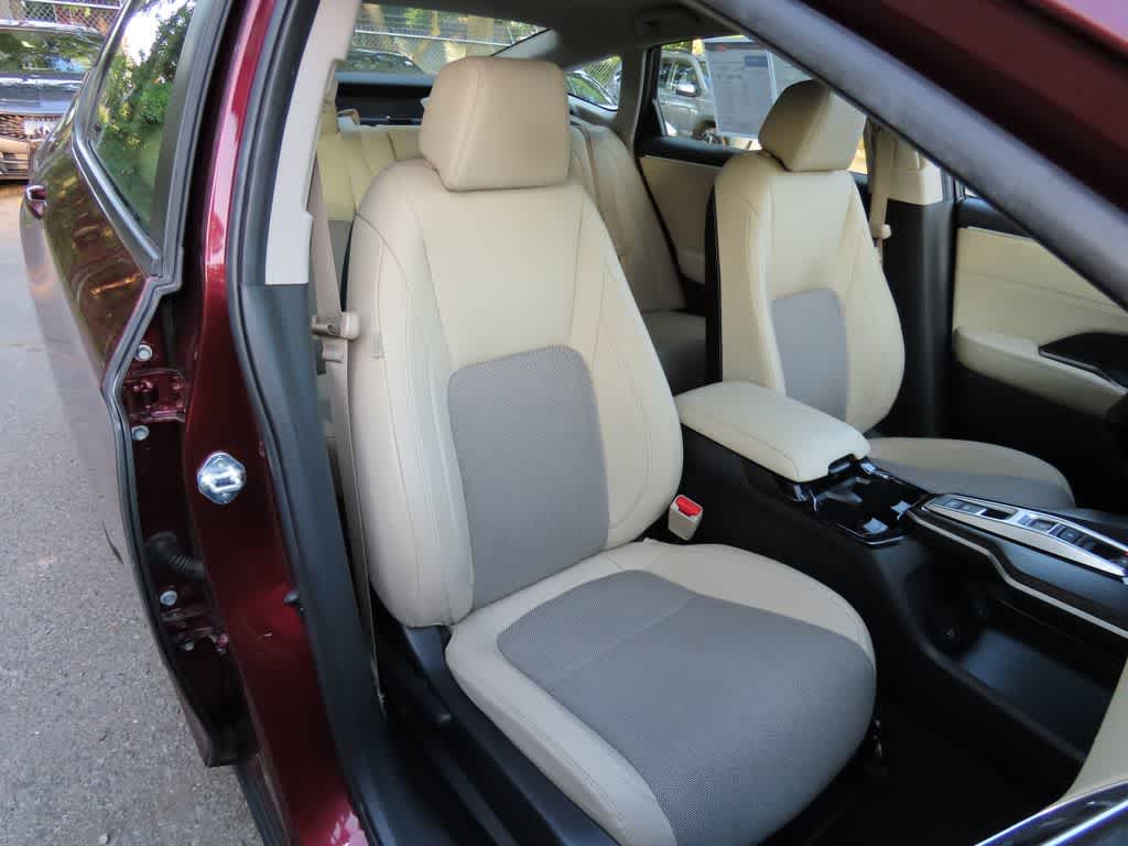 Thumbnail: 2018 Honda Clarity - 16