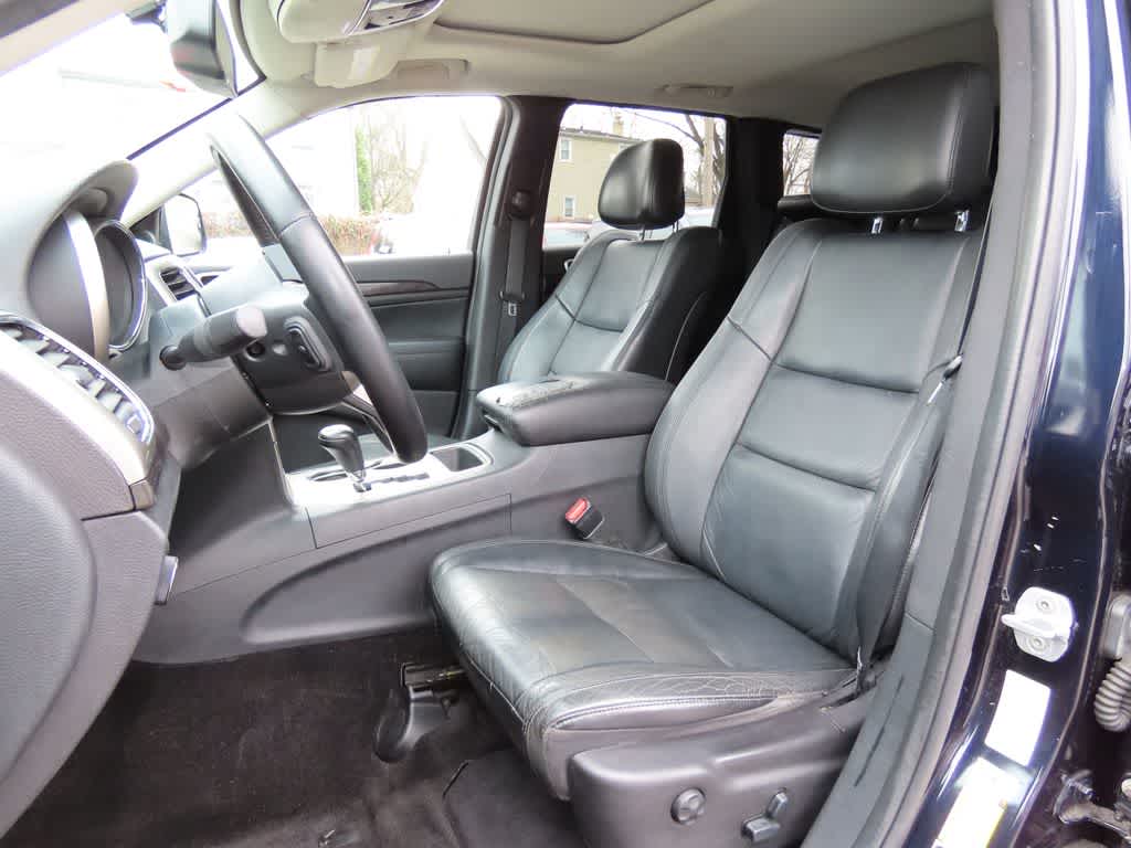 Thumbnail: 2011 Jeep Grand Cherokee - 13