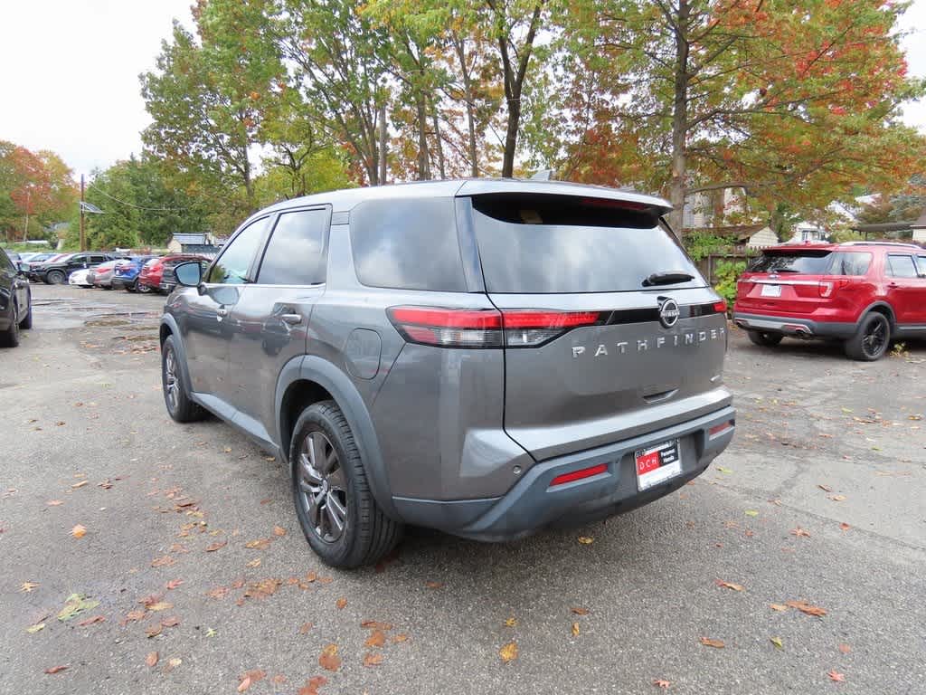 Thumbnail: 2022 Nissan Pathfinder - 4
