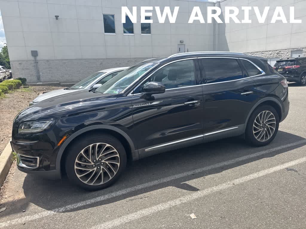 Thumbnail: 2019 Lincoln Nautilus - 1
