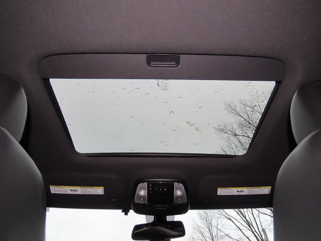 Thumbnail: 2015 Jeep Grand Cherokee - 26