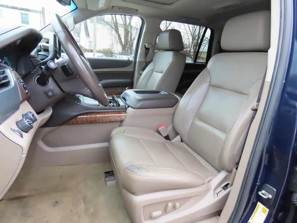 Thumbnail: 2017 Chevrolet Tahoe - 11