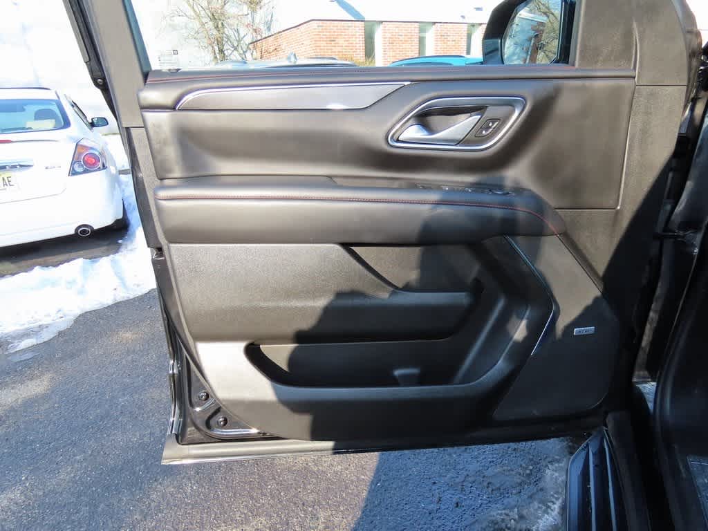 Thumbnail: 2022 Chevrolet Tahoe - 17