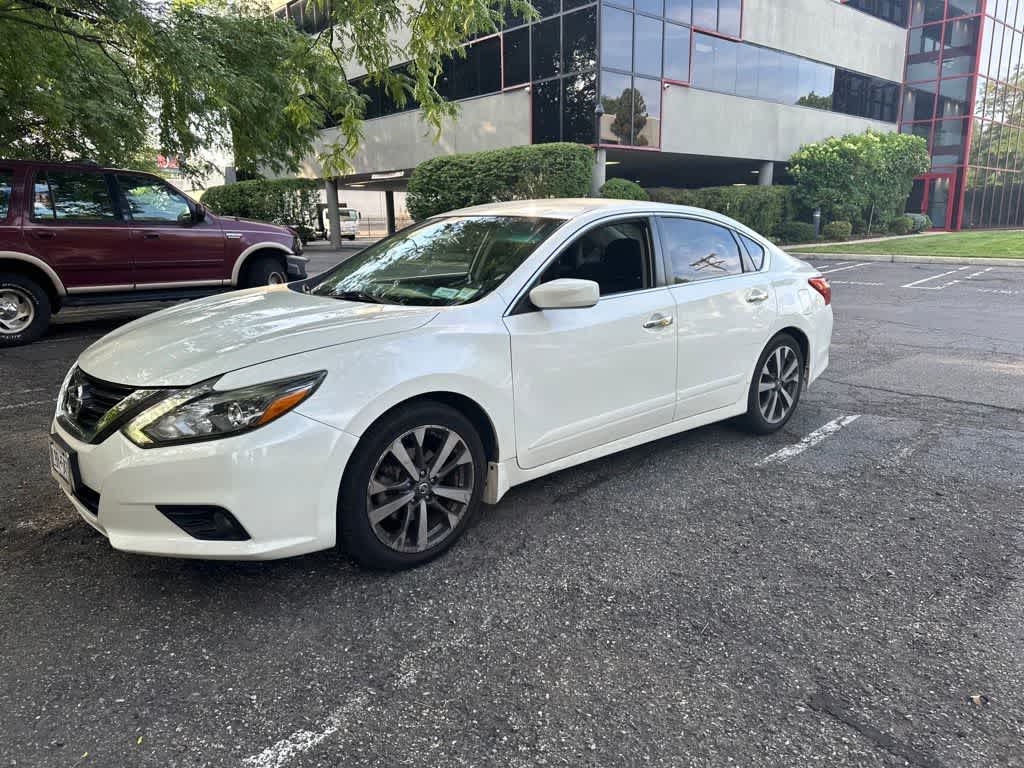 Thumbnail: 2016 Nissan Altima - 5