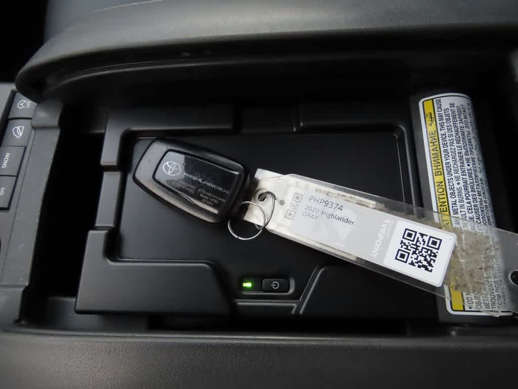 Thumbnail: 2020 Toyota Highlander - 28