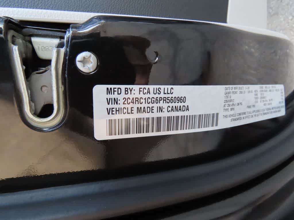 Thumbnail: 2023 Chrysler Voyager - 25