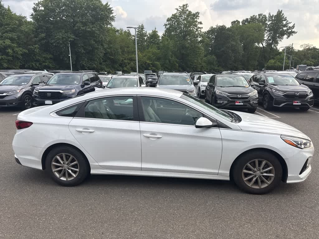 Thumbnail: 2019 Hyundai Sonata - 8