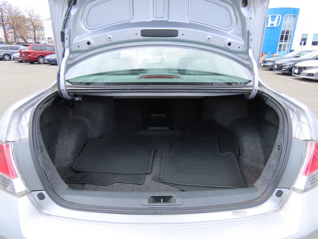 Thumbnail: 2011 Honda Accord - 10